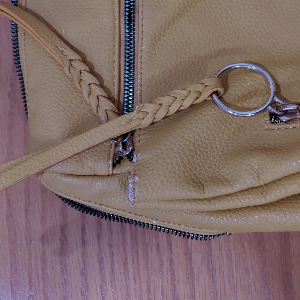 ☀️3for$20☀️ Yellow mini backpack - Picture 5 of 12